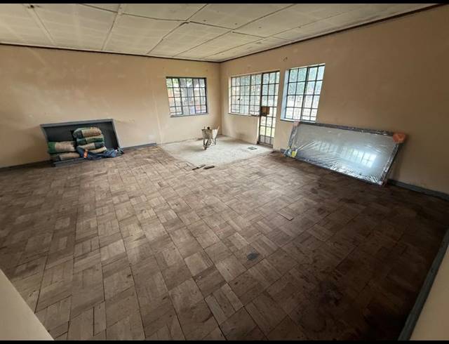 3 BEDROOM HOUSE FOR SALE IN VANDERBIJLPARK CW 5